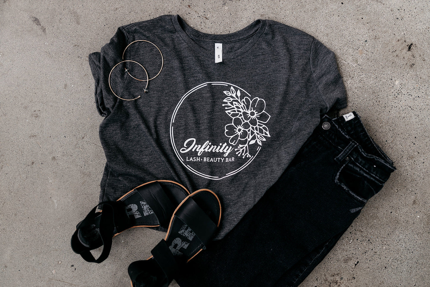 cropped-t-shirt-infinity-beauty-bar-flower-design