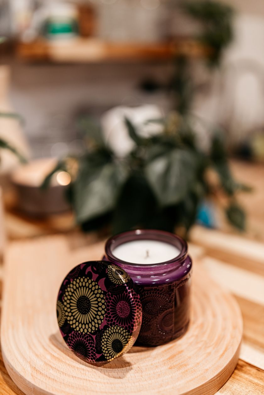 candle-purple-jar-organic-soy-wax-hemp-wick