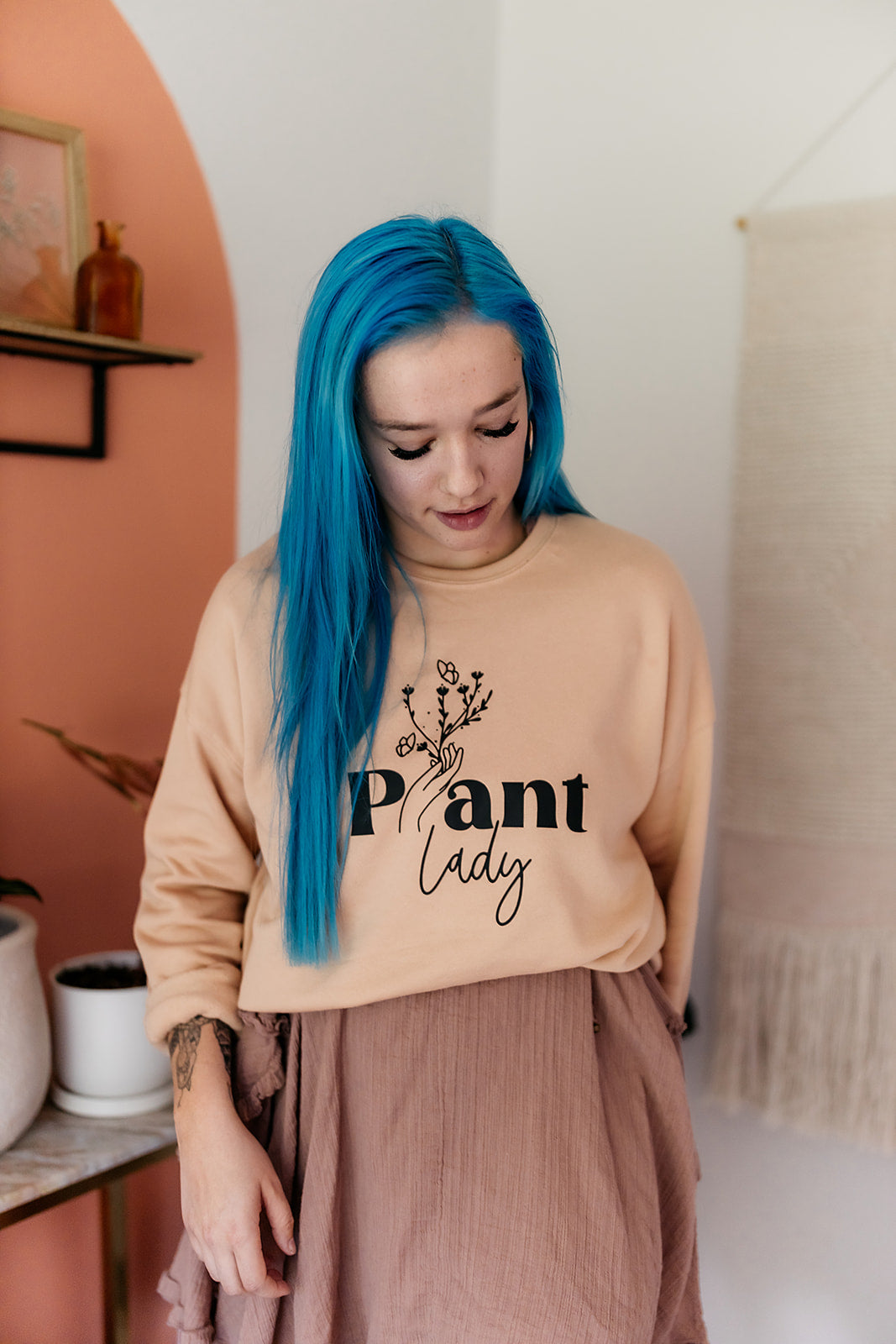 Crew-Neck-Sweatshirt-Over-Sized-Plant-Lady-Design-Fleece-Lined