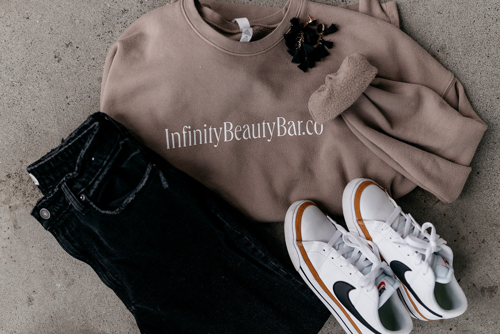 crew-neck-unisex-infinity-beauty-bar-sweatshirt