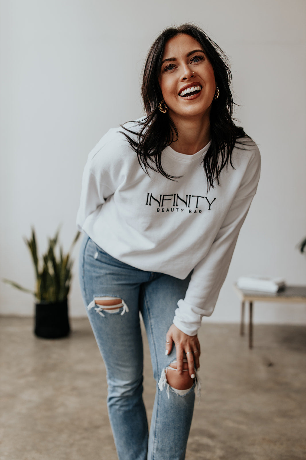 crew-neck-unisex-infinity-beauty-bar-sweatshirt