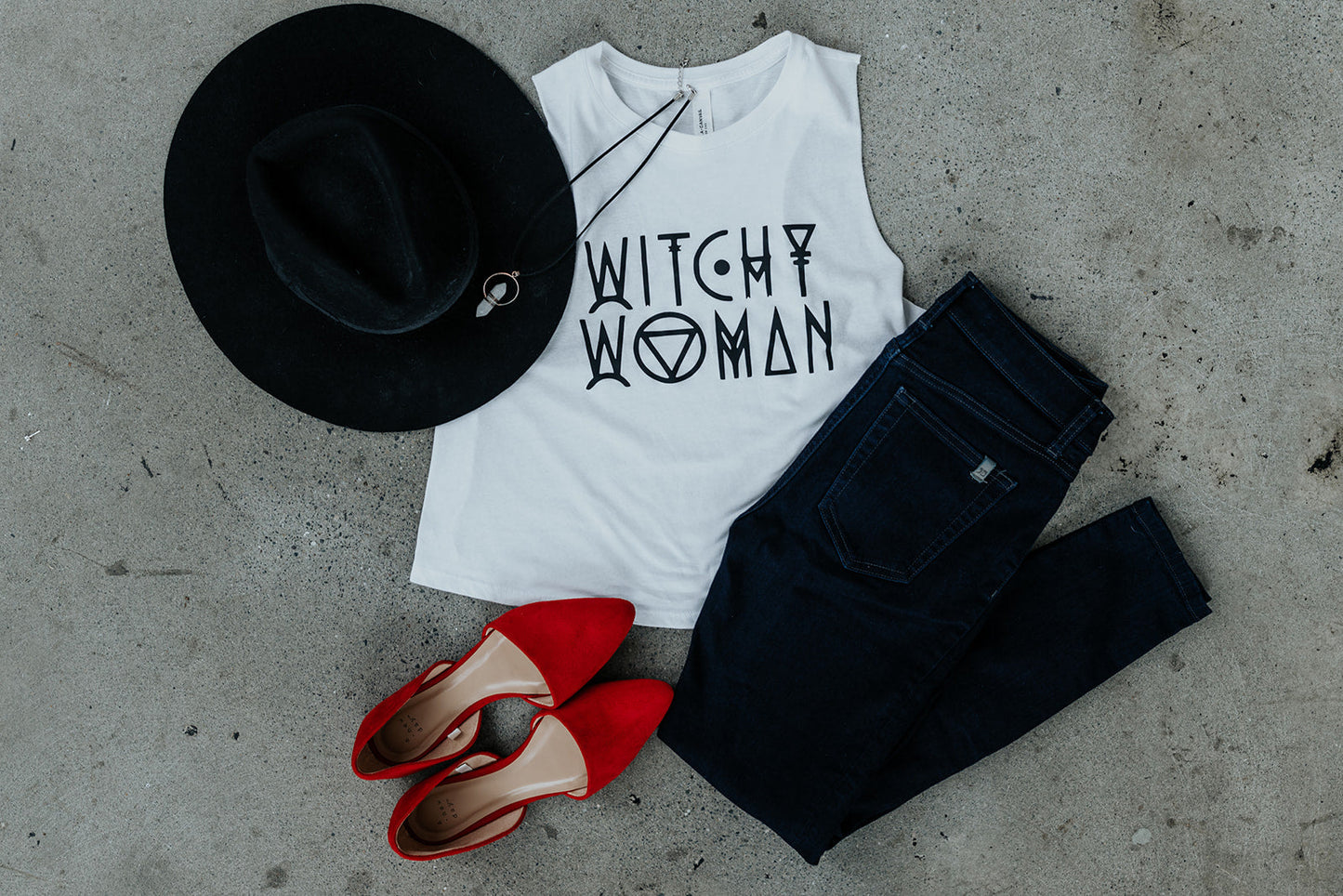 razor-back-tank-witchy-woman-design