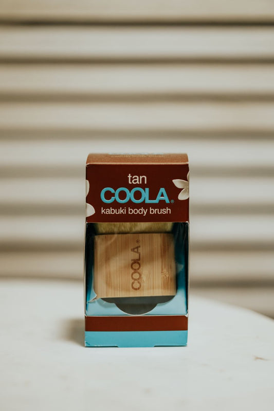 COOLA-tan-kabuki-body-brush